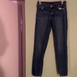 Almost famous skinny jeans size 5